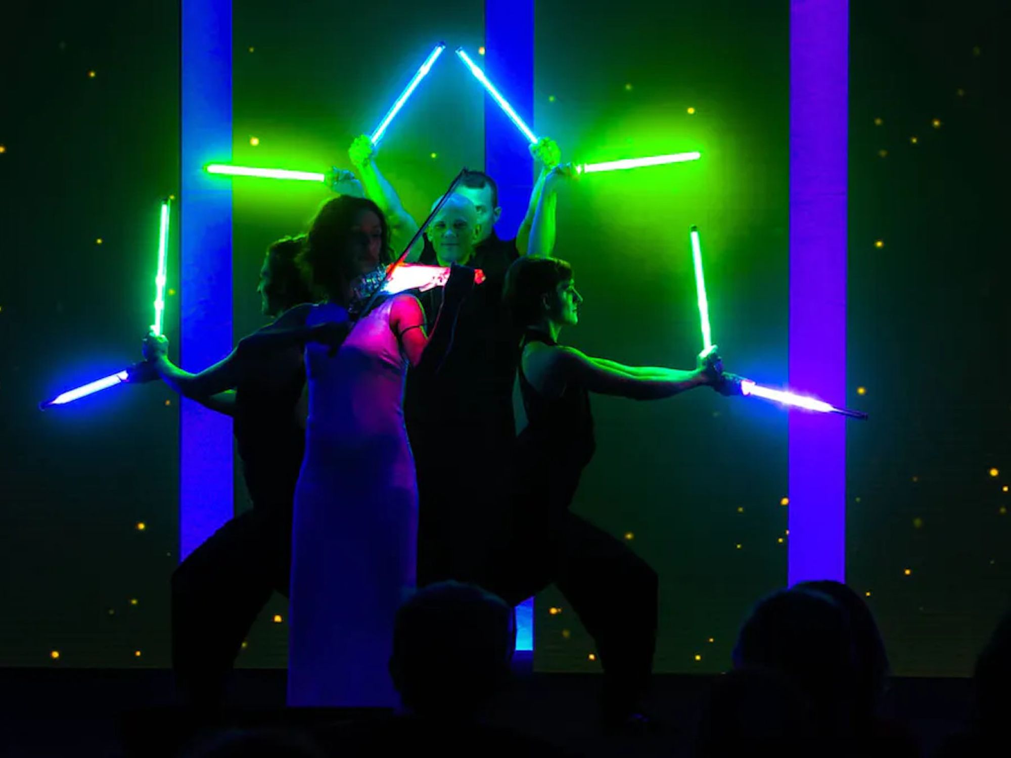 FirmenjubilÀum mit LED-Lichtshow und Live-Violine