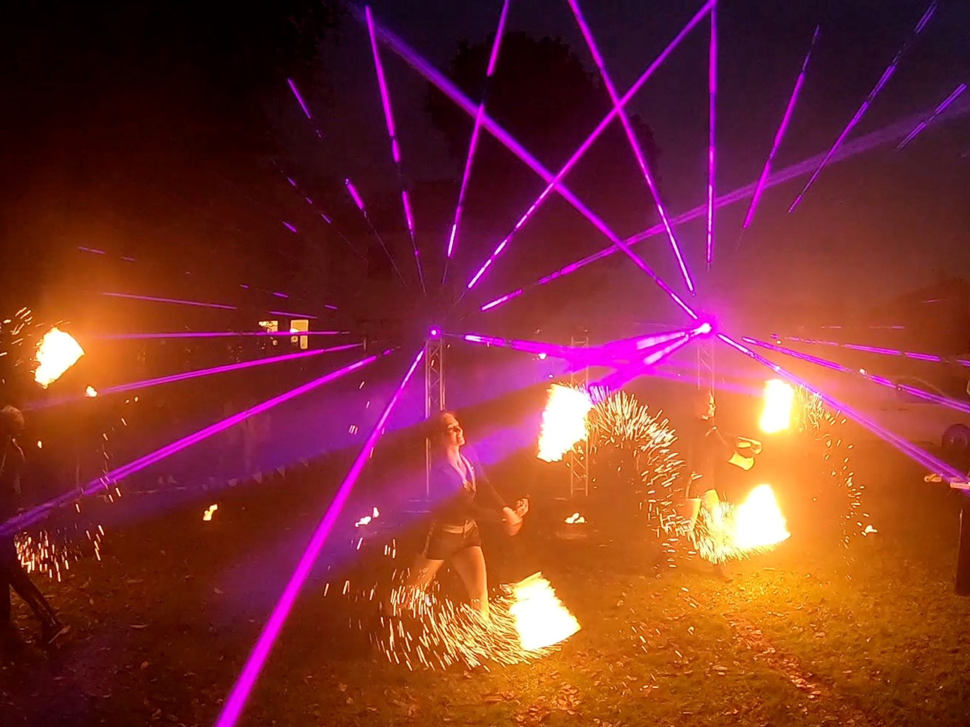 Lichterfest in Bremen-Hemelingen mit Laser- und Feuershow