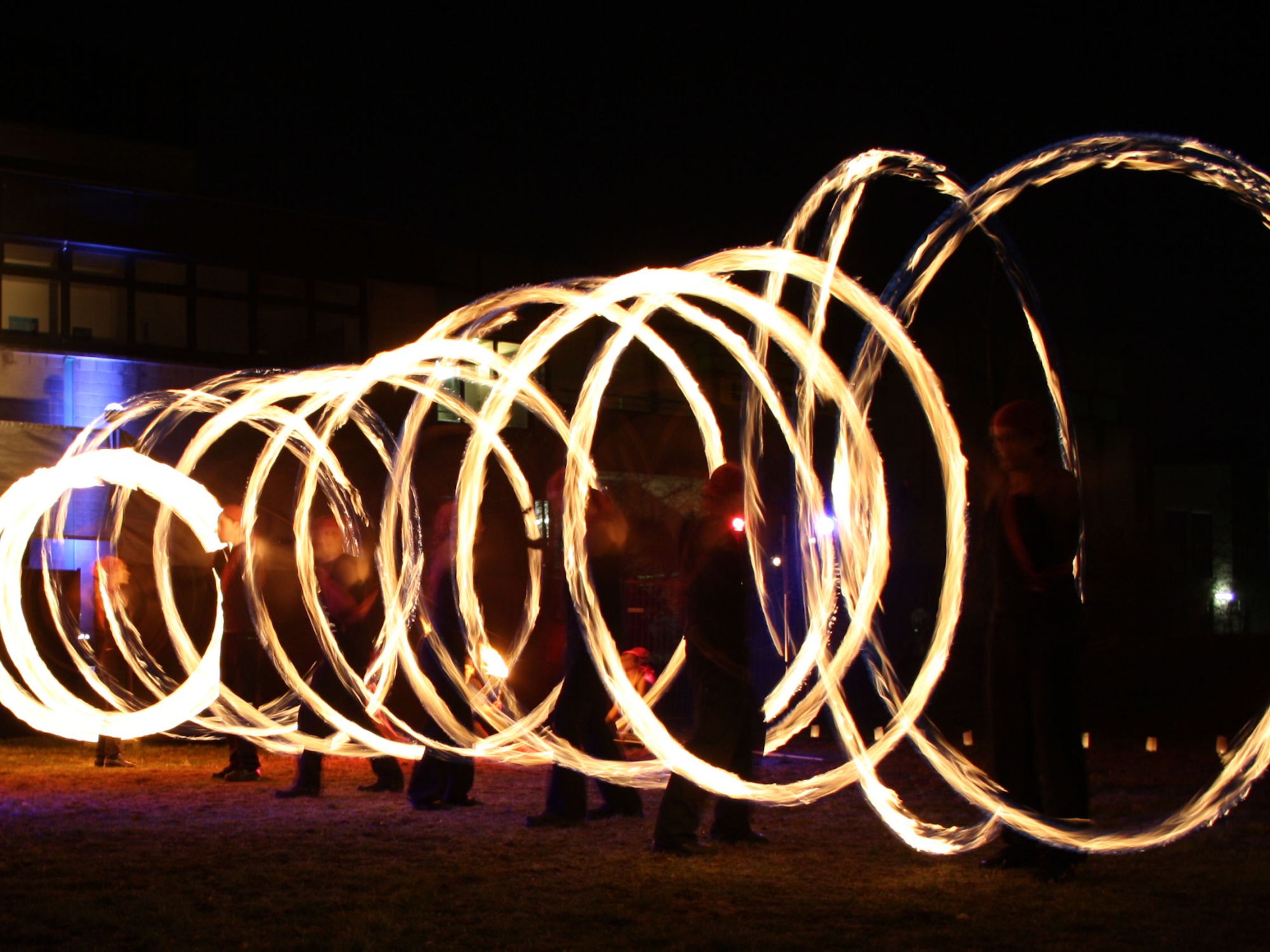Feuerkreise und Flammeneffekte zur Jonglier-Convention in Bremen