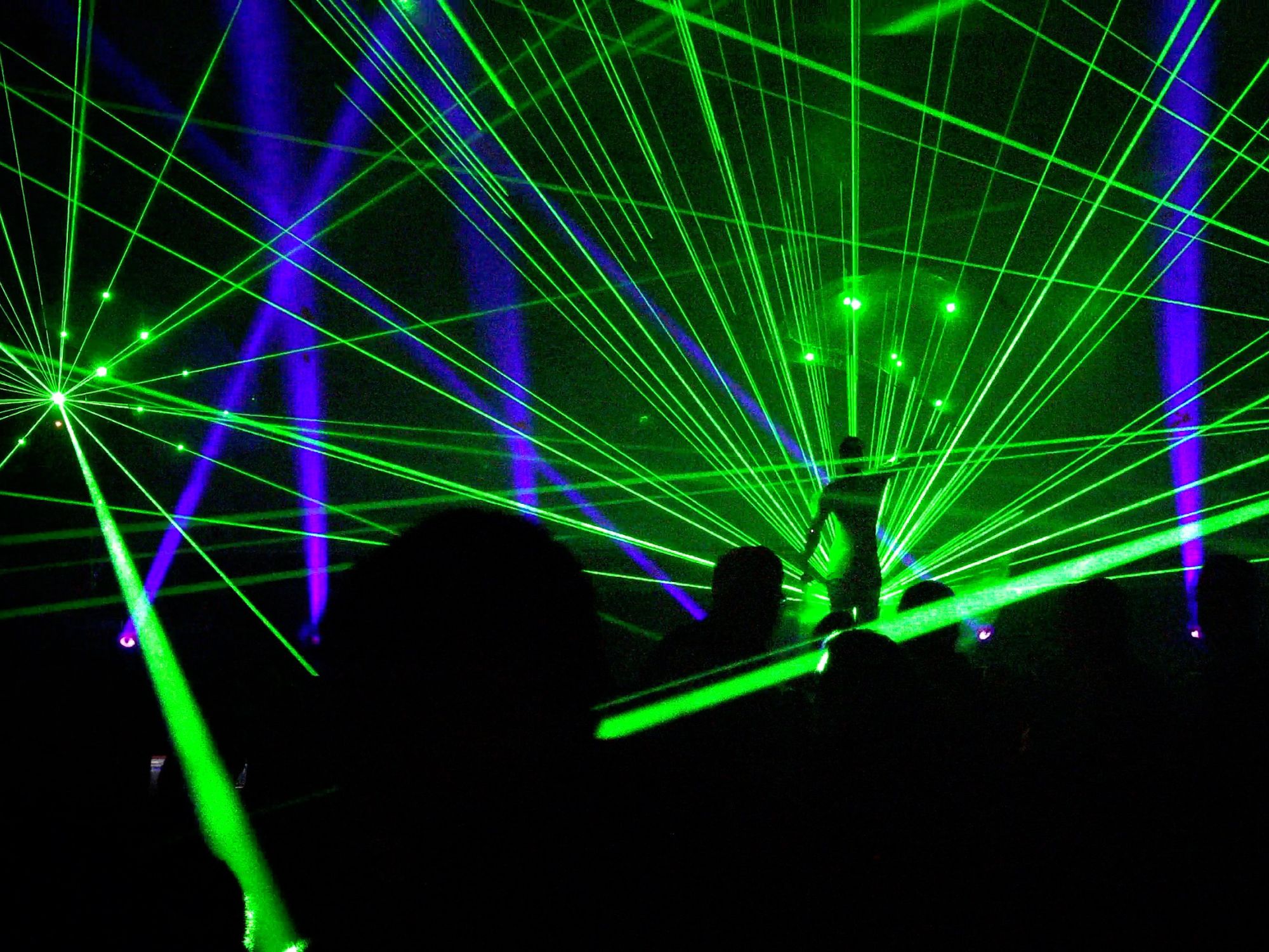 Artisten und Lasershow auf der Firmenfeier in Münster